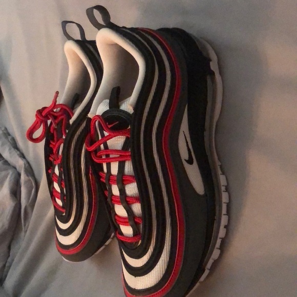 Shoes - Picture 5 of 7